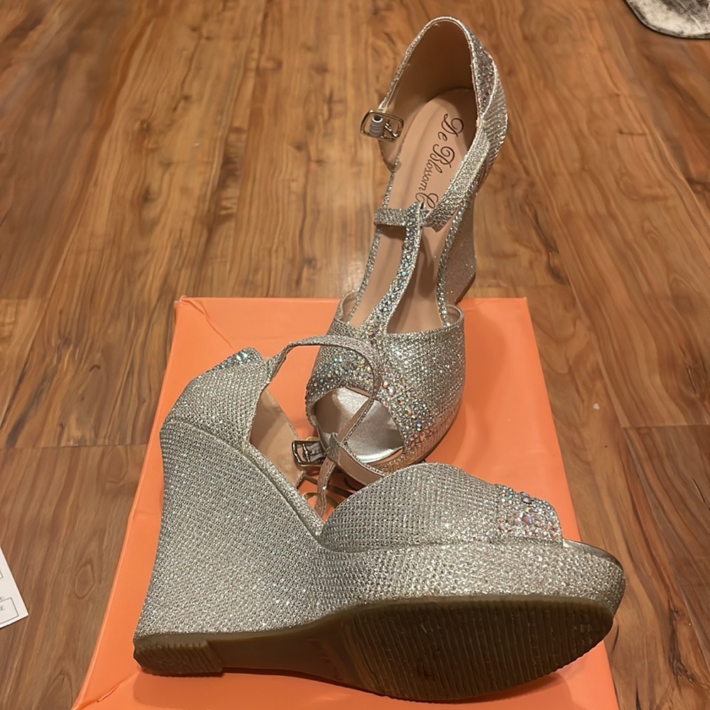 Sliver Wedges - Picture 4 of 5